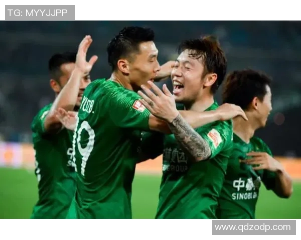 天津天海迎战北京中赫国安全力争胜双方球迷热情高涨期待精彩对决 天津天海迎战北京中赫国安全力争胜双方球迷热情高涨期待精彩对决